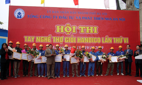 Hoi thi - cong nhan gioi 2.bmp